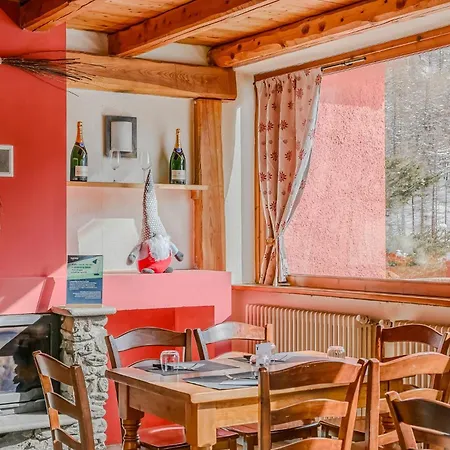 Lägenhetshotell Hotiday Pragelato