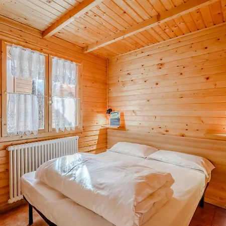 Hotiday Aparthotel 3*