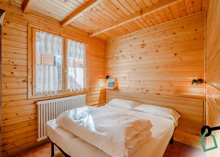 Hotiday Aparthotel 3*